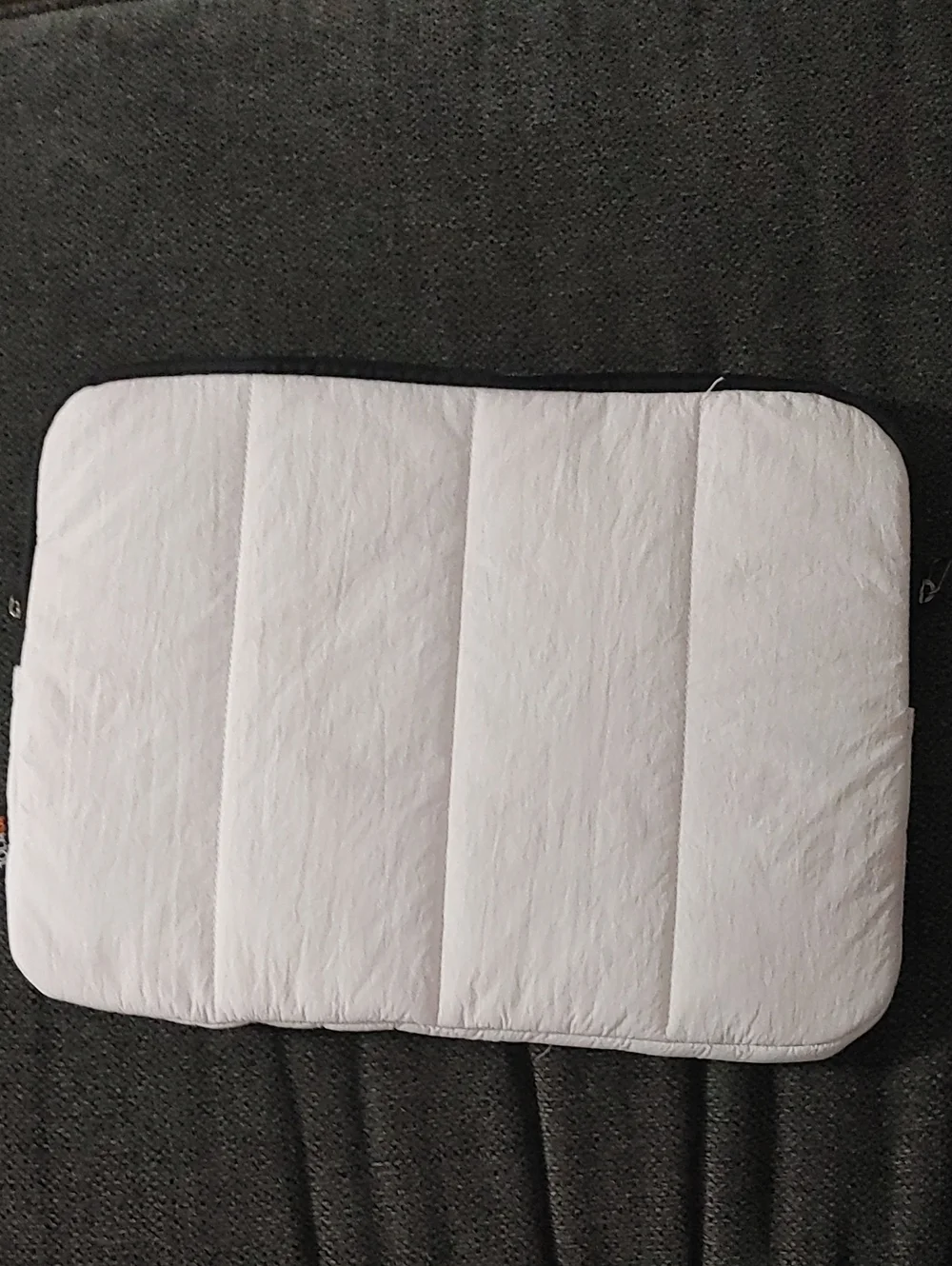 White Puffer Laptop Sleeve LIKE NEW